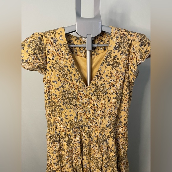 Maurices Babydoll Dress Yellow Floral Short Flutter Sleeve Tiered Ruffle XS - Picture 3 of 11